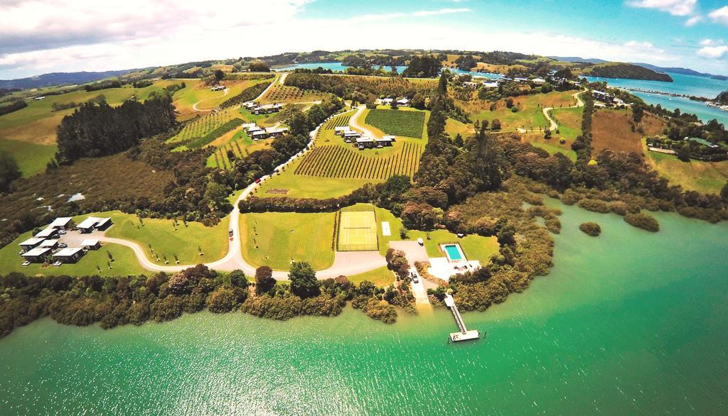 Riverside Matakana Exterior photo